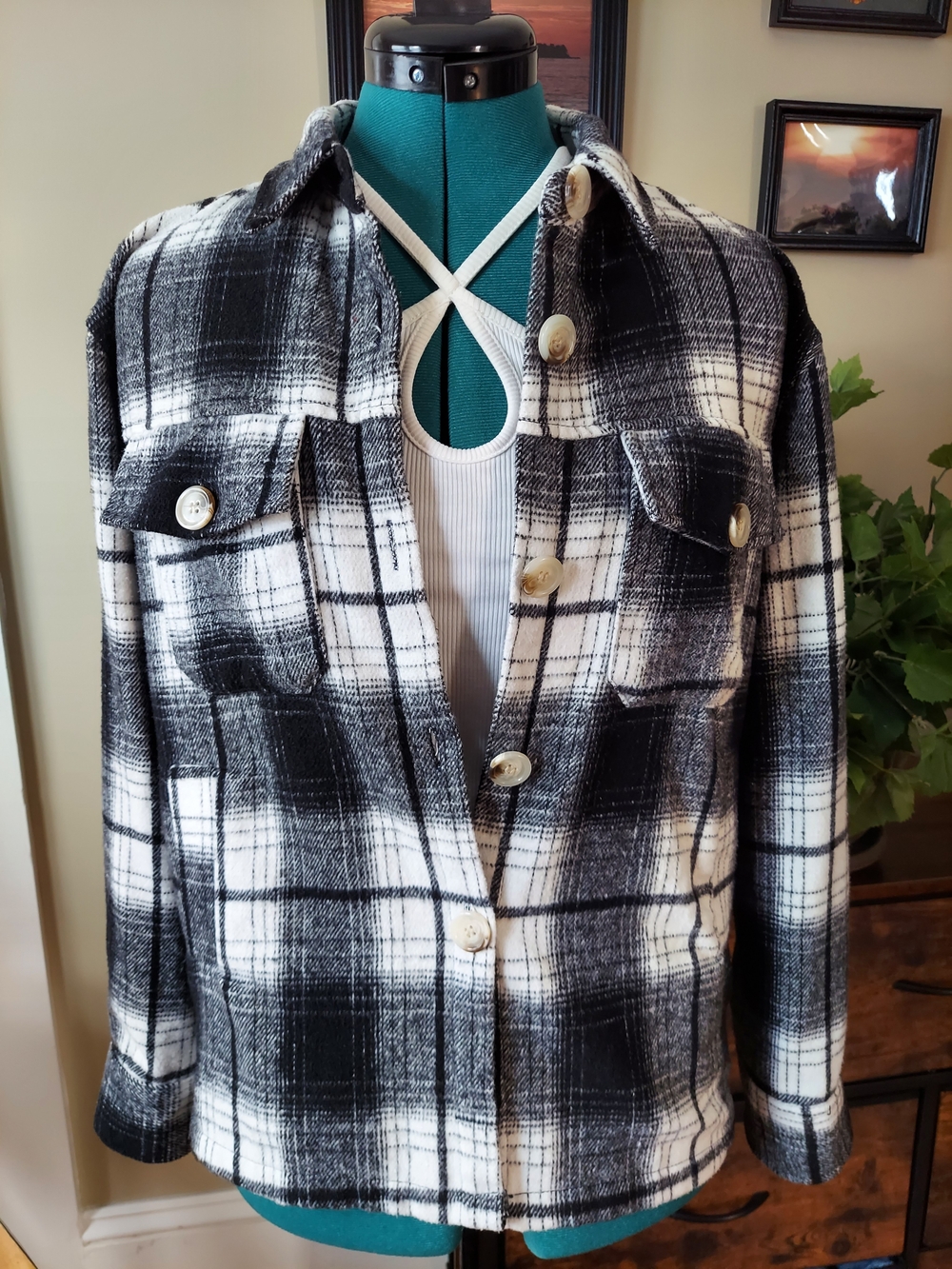 Kendall & Kylie Black and White Plaid Jacket Button Down Size M